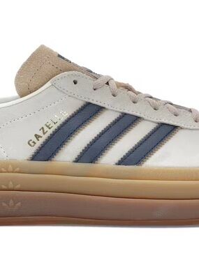 BN adidas Beige & Tan Sneaker Interior Label Detail